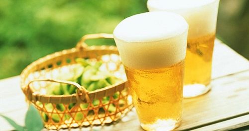 Cách làm trắng da mặt bàng bia