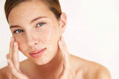 Cách làm dịu da mặt bị khô sần và ngứa