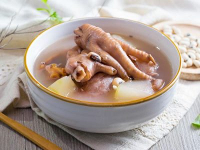 Cách làm chân gà hầm đậu phộng